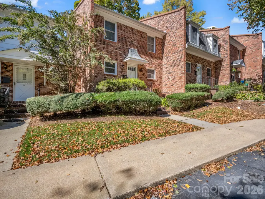 1409 Kensington Road #B-3, Hendersonville, NC 28791 - #3