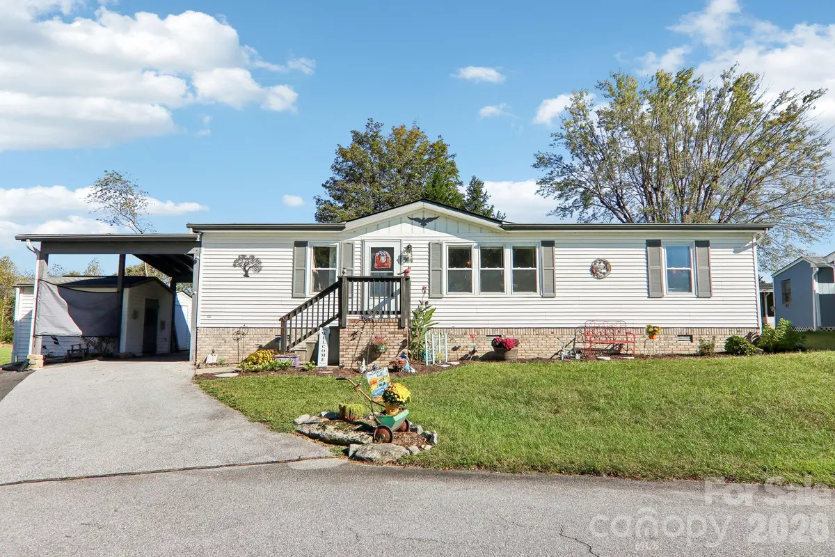 304 Meadowbrook Court, Hendersonville, NC 28792 - #1
