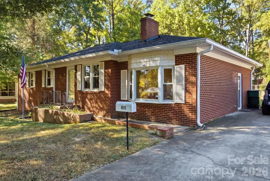 1115 Woodhaven Drive, Mount Holly, NC 28120 - #3