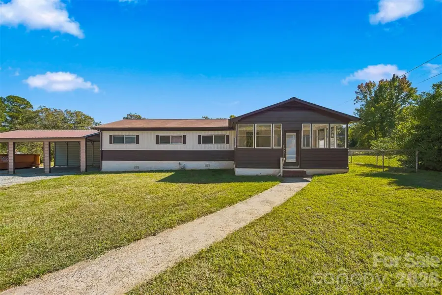 1430 25th Street Ne, Hickory, NC 28601 - #2