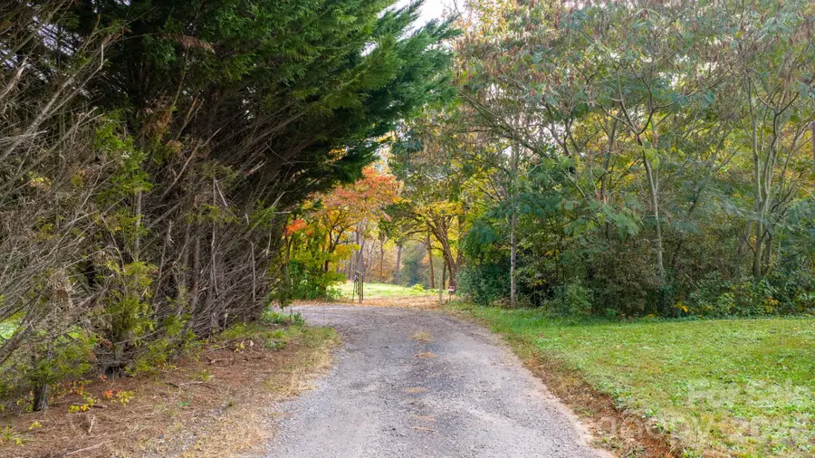 110 Abee Avenue Se, Valdese, NC 28690 - #2