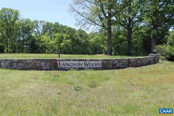 17 Langdon Woods Dr, Dyke, VA 22935