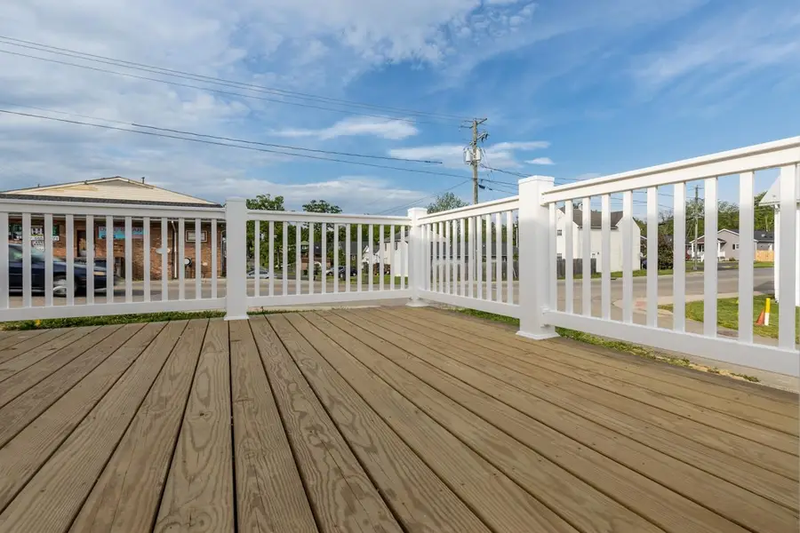 588 Delphine Ave N, Waynesboro, VA 22980 - #2