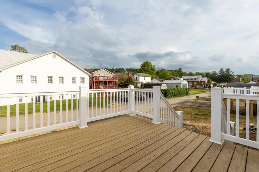 588 Delphine Ave N, Waynesboro, VA 22980 - #3