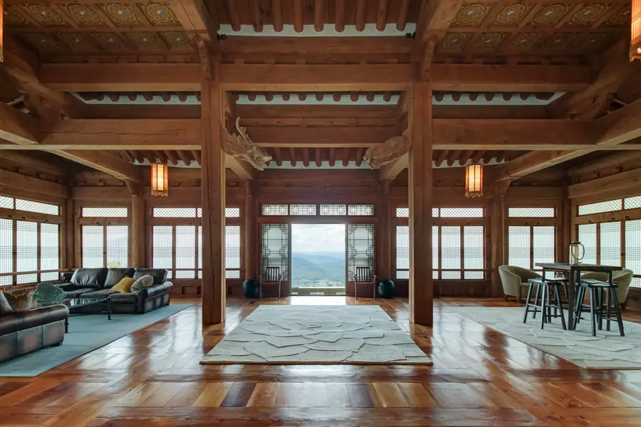 106 Airport Dr, Hot Springs, VA 24445 - Image #3