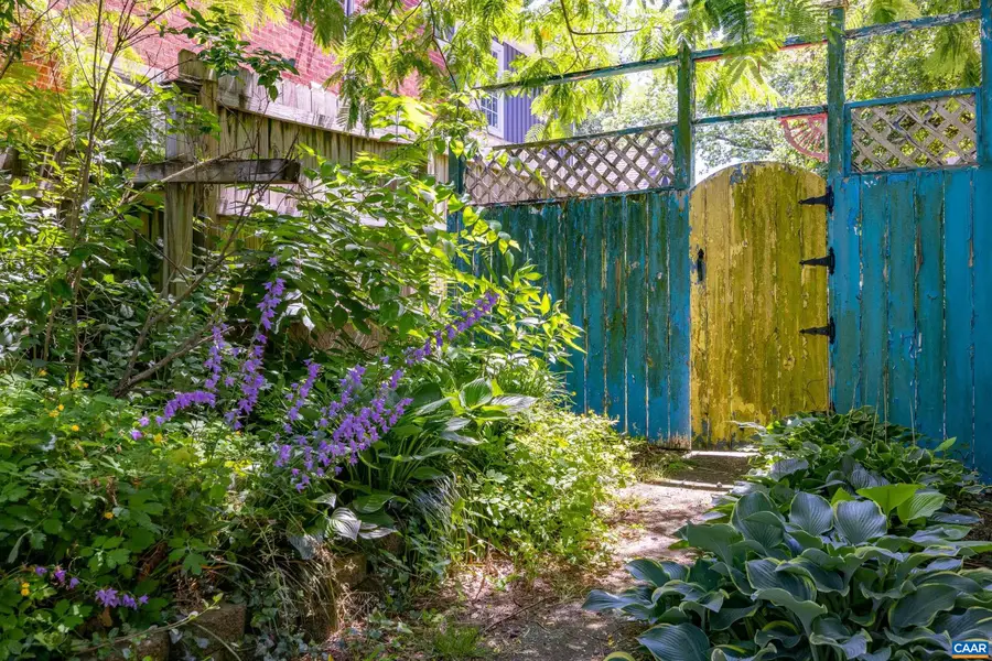 708 Locust Ave, Charlottesville, VA 22902 - #2