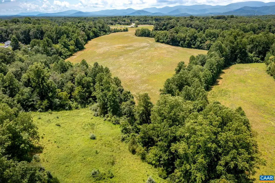 11697 Spotswood Trl, Stanardsville, VA 22973 - #3