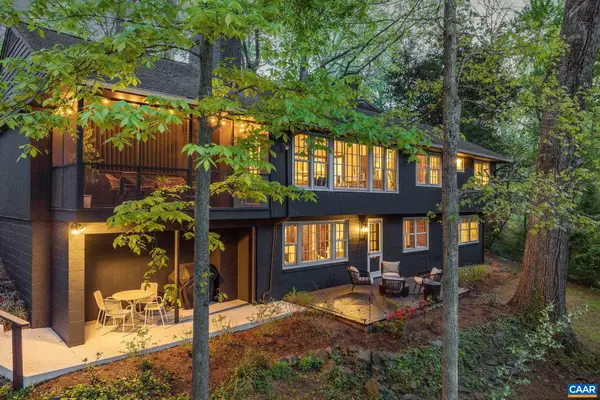 2621 Jefferson Park Cir, Charlottesville, VA 22903