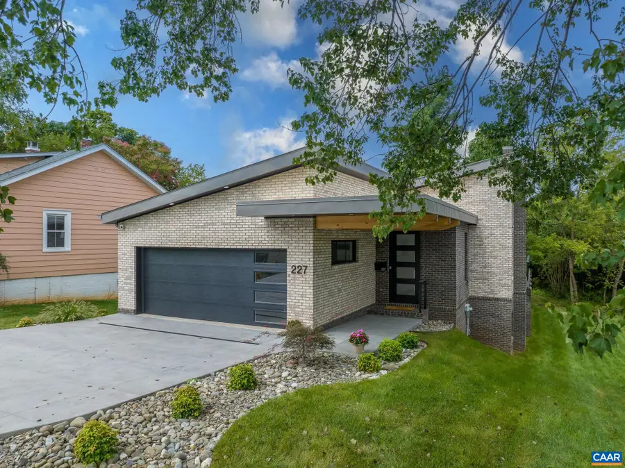 320A 11th St Ne, Charlottesville, VA 22902 - #2