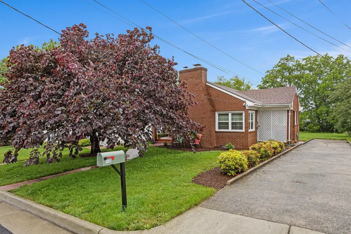 1435 Bluestone St, Harrisonburg, VA 22801 - #1