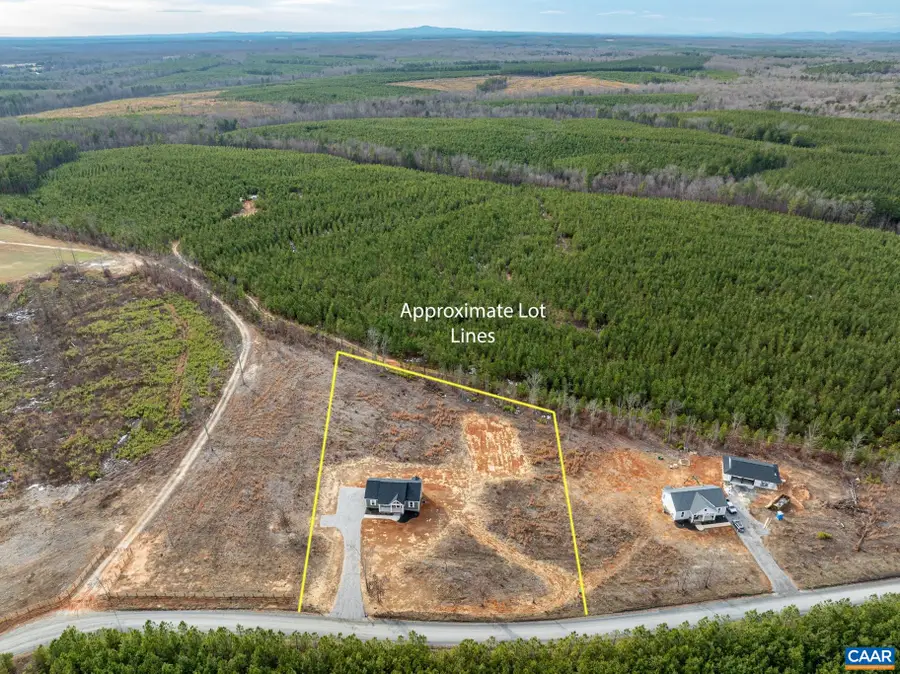 2535 Sharps Creek Rd, Scottsville, VA 24590 - #2