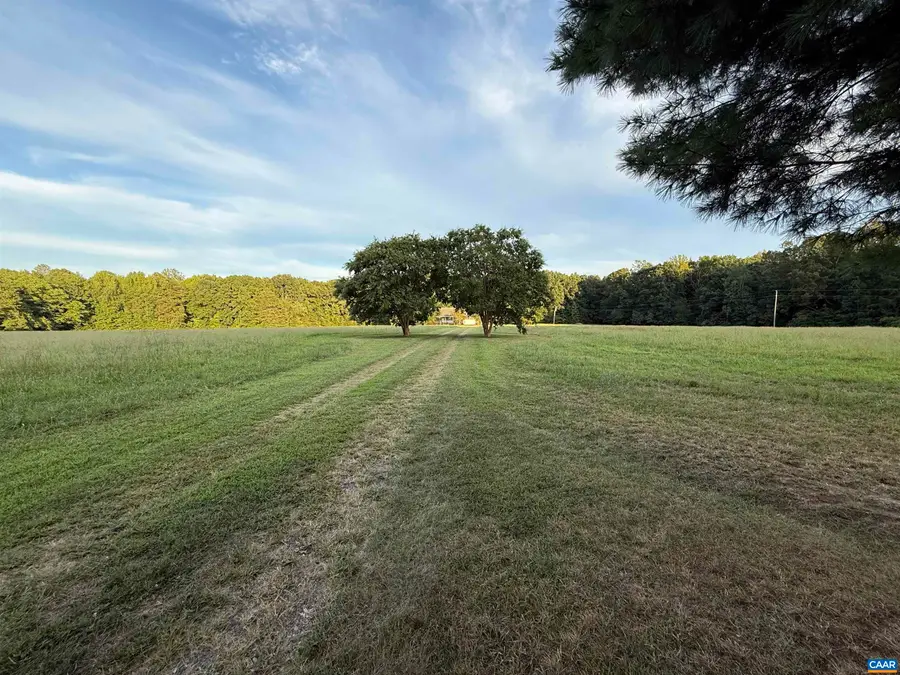 5051 Shannon Hill Rd, Kents Store, VA 23084 - #2