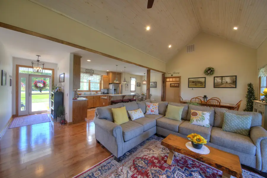 454 Guthrie Rd, Stuarts Draft, VA 24477 - Image #3