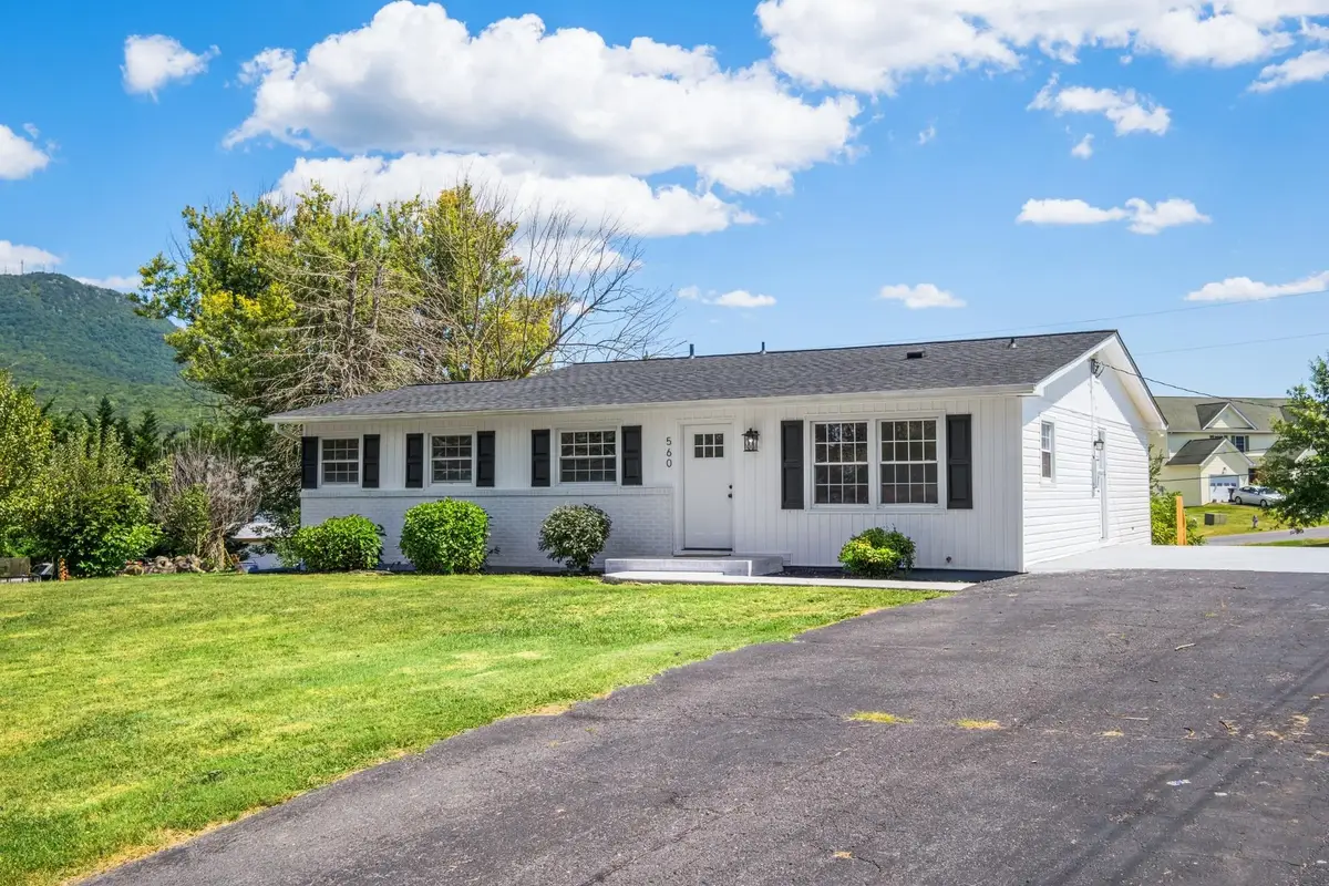 560 Massanutten View Dr, Penn Laird, VA 22846 - #1