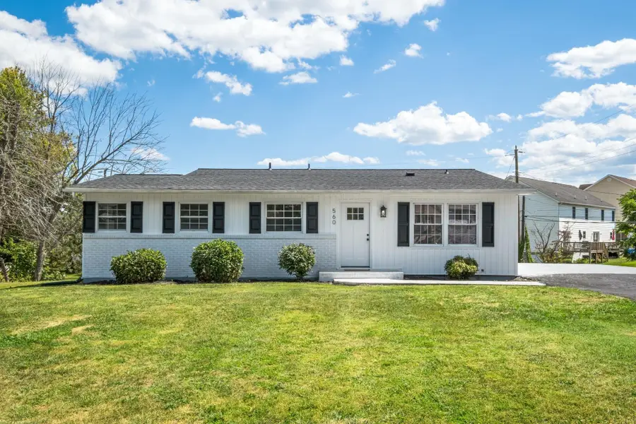 560 Massanutten View Dr, Penn Laird, VA 22846 - #2