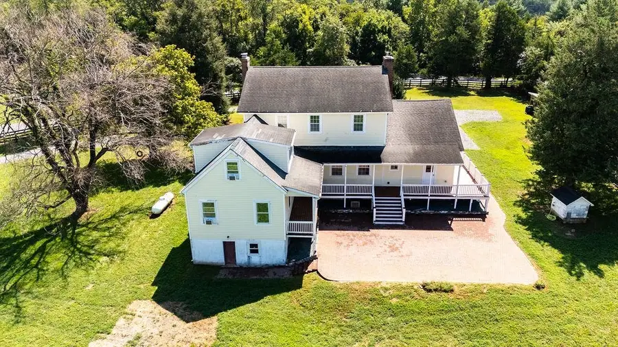 745 Albevanna Spring Rd, Scottsville, VA 24590 - #2