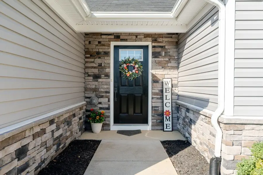 82 Short Peak Dr, McGaheysville, VA 22840 - Image #2