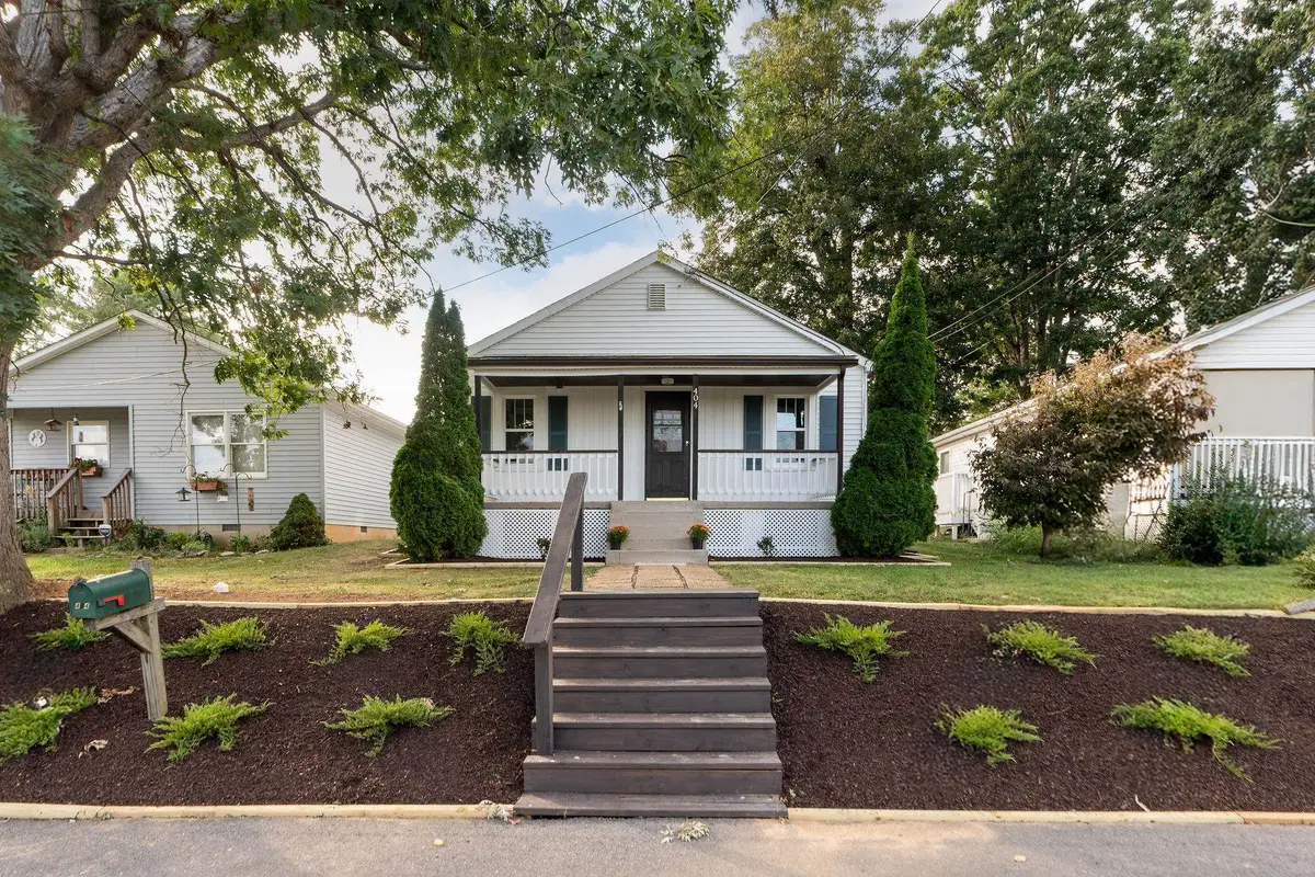 404 F St, Staunton, VA 24401 - Image #1