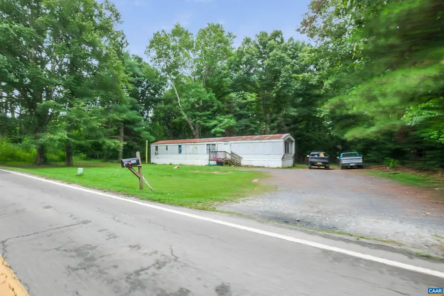 3359 Constitution Rte S, Dillwyn, VA 23936 - #3