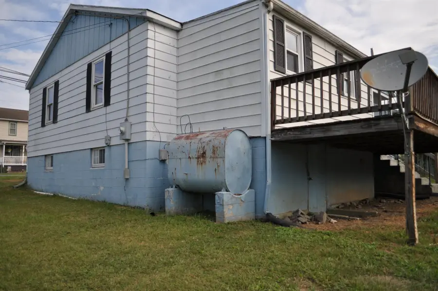 151 Craig St E, Craigsville, VA 24430 - #2