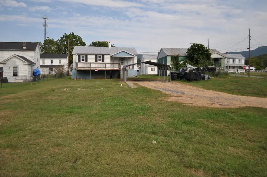 151 Craig St E, Craigsville, VA 24430 - #3