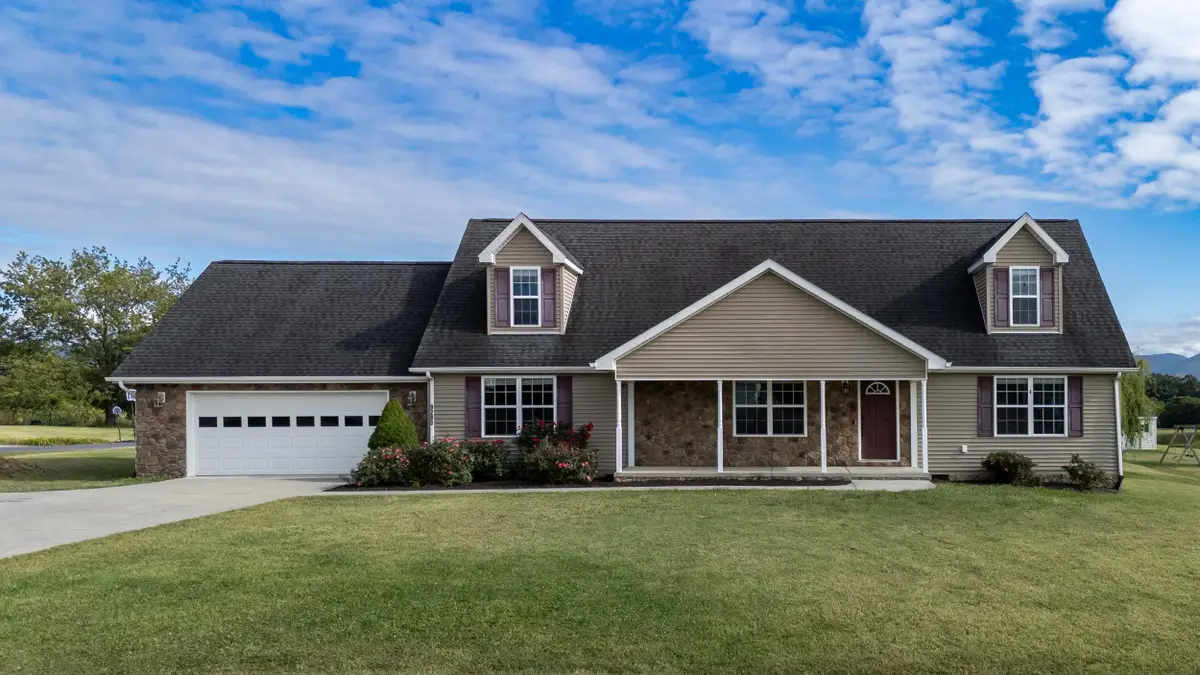 9280 King Russell Ct, McGaheysville, VA 22840 - Image #1