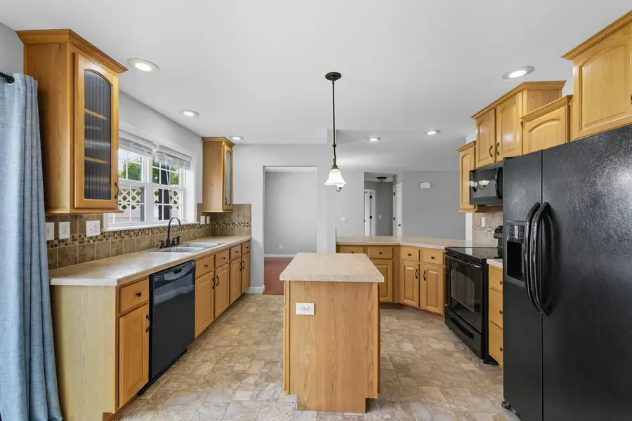 9280 King Russell Ct, McGaheysville, VA 22840 - Image #2