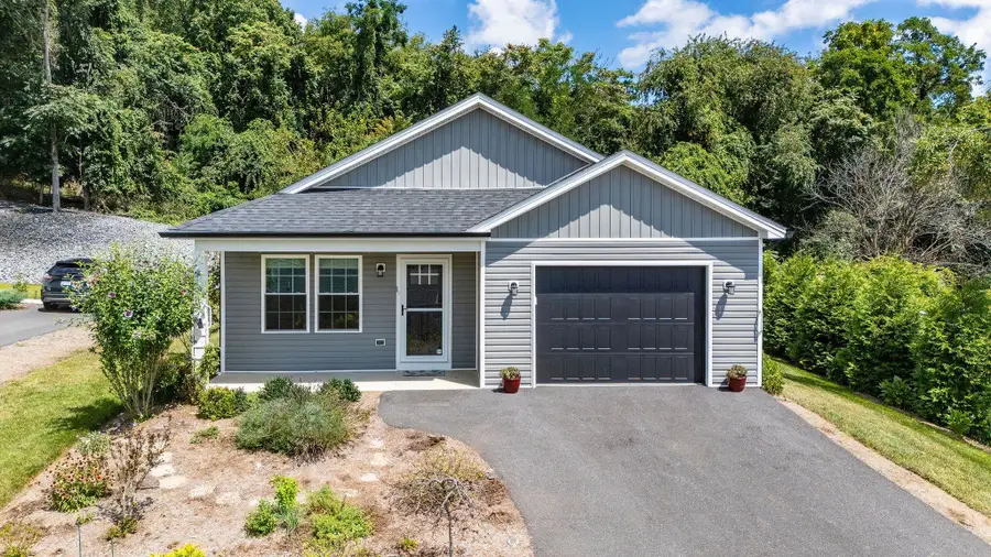 307 Kaolin Spring Ln, Greenville, VA 24440 - #2