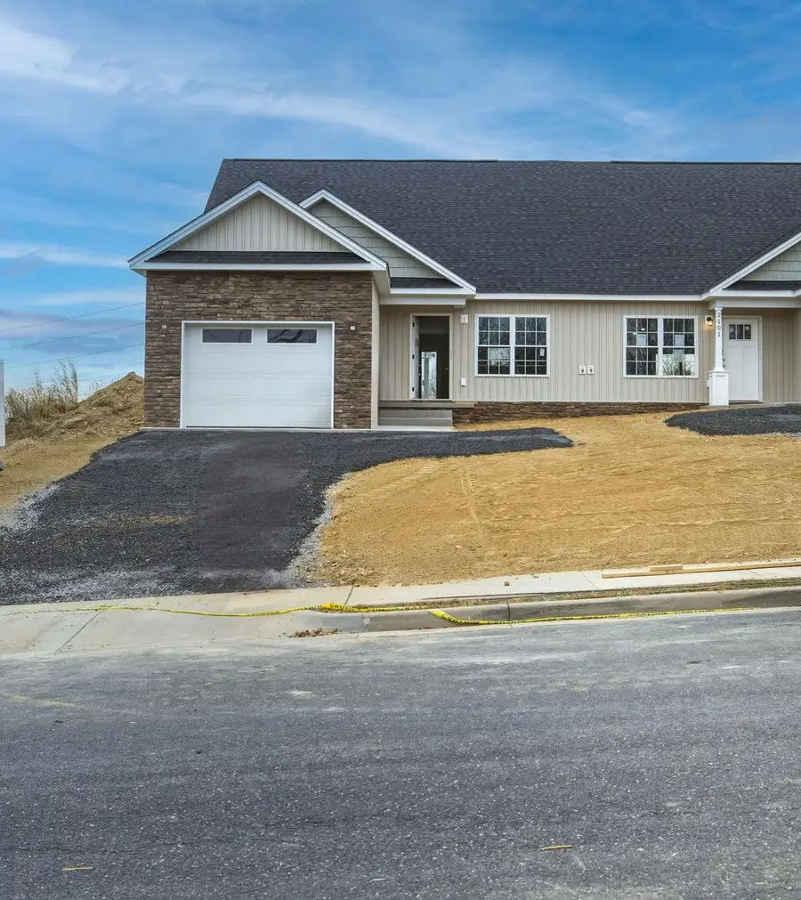 2105 Willow Hill Dr, Harrisonburg, VA 22801 - Image #2