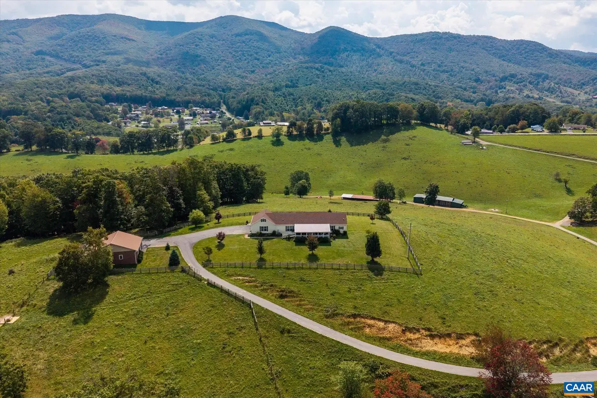 3225 Lynn Hollow Rd, North Tazewell, VA 24630 - Image #1