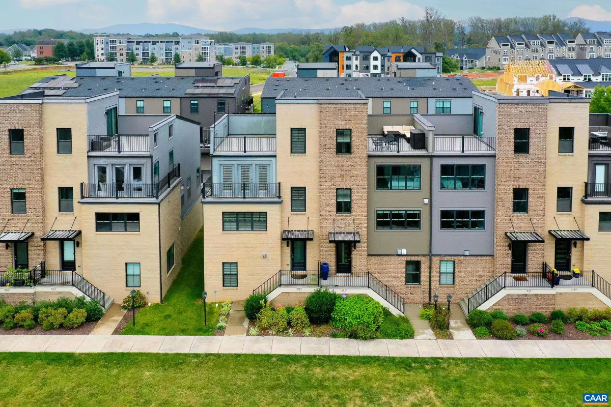 407 Fennel Rd, Crozet, VA 22932 - #1