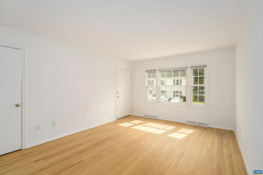 120 Hessian Hills Rdg, Charlottesville, VA 22901 - Image #2