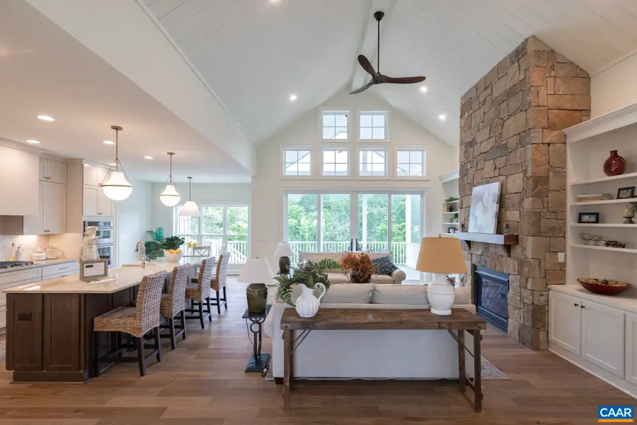 5685 Park Rd, Crozet, VA 22932 - #3