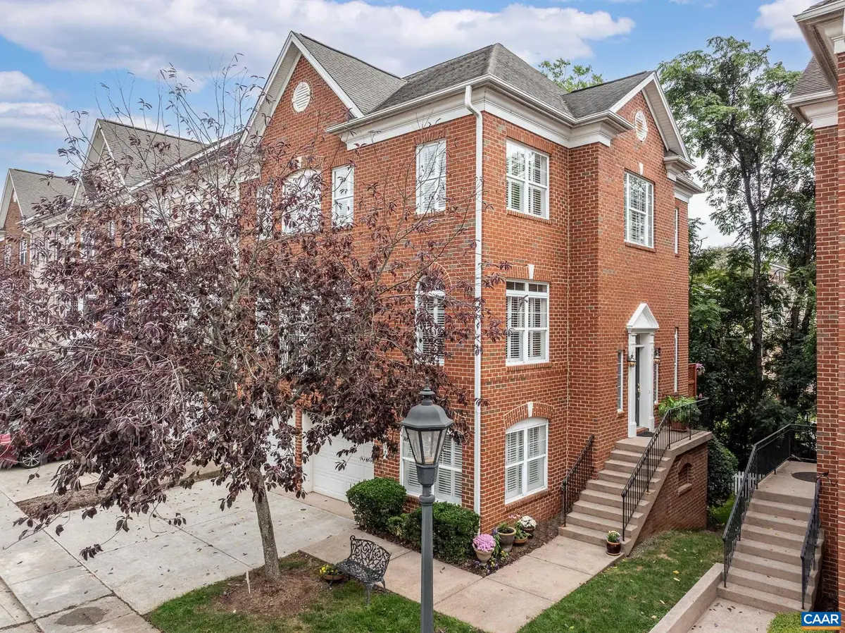 997 Glenwood Station Ln, Charlottesville, VA 22901 - Image #1