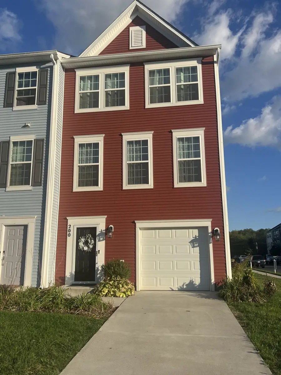 200 Willowshire Ct, Waynesboro, VA 22980 - Image #2