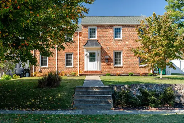 215 Crompton Rd, Waynesboro, VA 22980