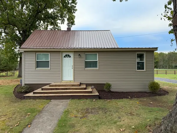 113 Rankin Ln, Stuarts Draft, VA 24477