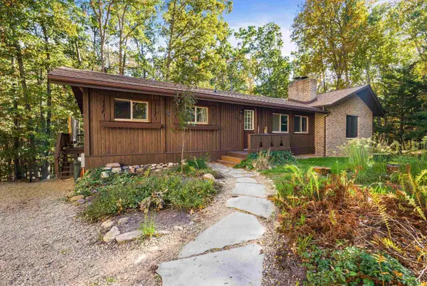 153 Holiday Hill, Mcgaheysville, VA 22840