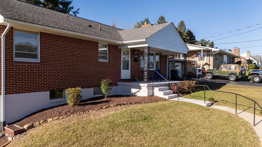 2418 Mt Vernon St, Waynesboro, VA 22980 - Image #3