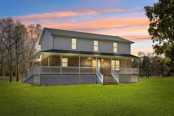 57 Thomas Dr, Lyndhurst, VA 22952