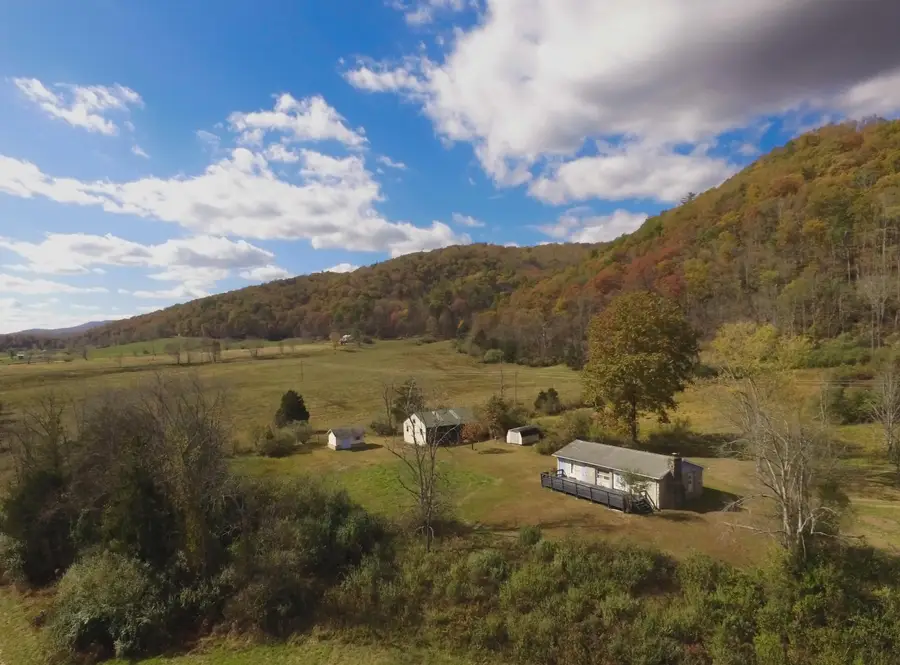 11611 Cowpasture River Rd S, Williamsville, VA 24487 - #2