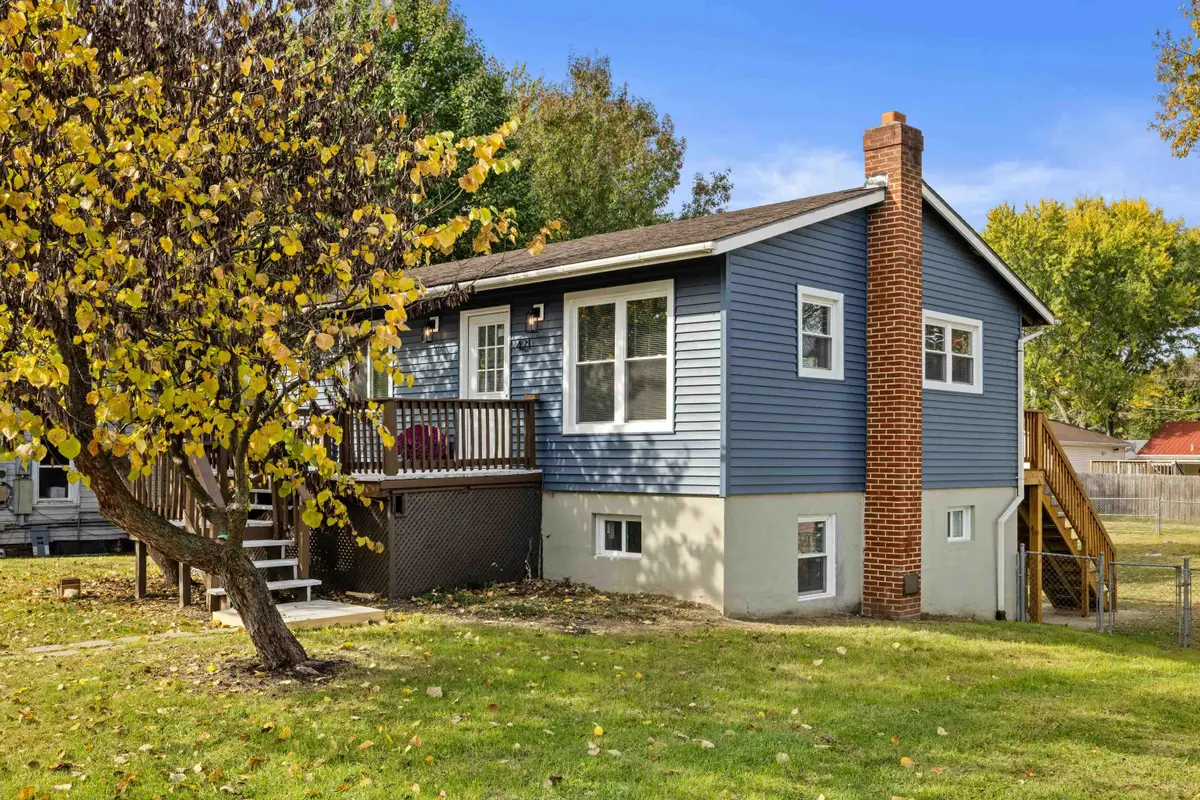 421 Charlotte Ave N, Waynesboro, VA 22980 - Image #1