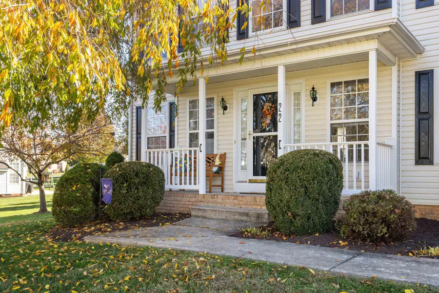 22 Beatrice Ct, Fishersville, VA 22939 - Image #2