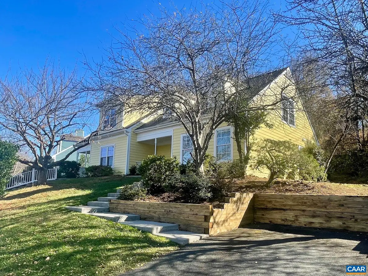 900 Locust Ln, Charlottesville, VA 22901 - Image #1