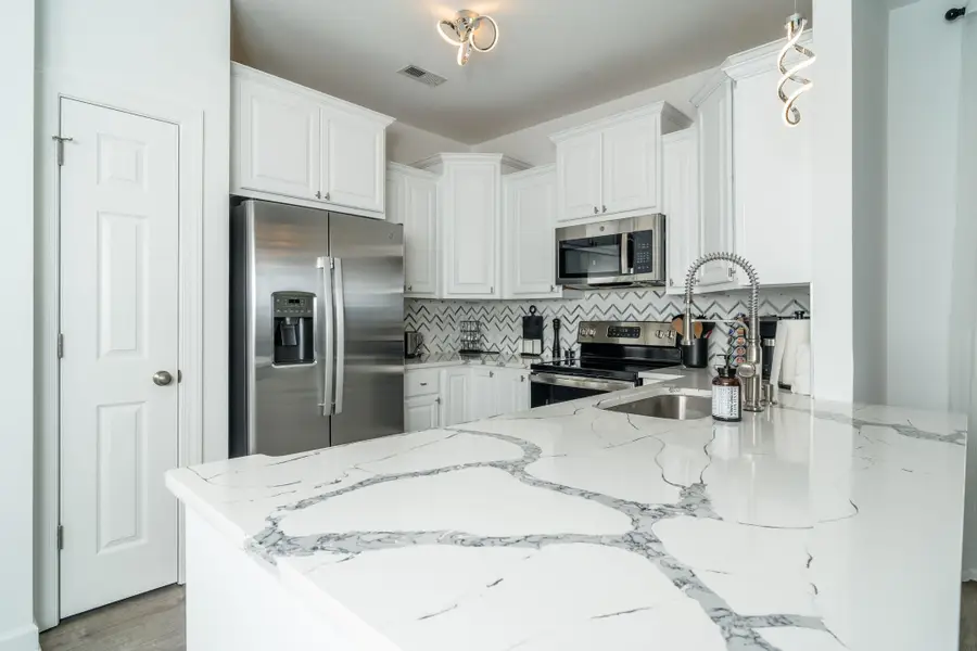 51 Windgate Cir, Fishersville, VA 22939 - Image #2