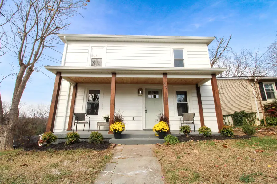 802 Burwell Ave, Staunton, VA 24401 - #3