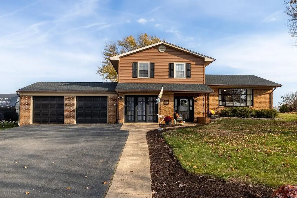 855 Kiddsville Rd, Waynesboro, VA 22980 - #1