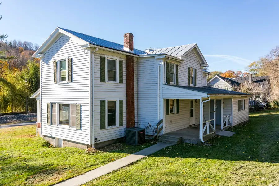 8 S Chestnut Ave, Craigsville, VA 24430 - #2