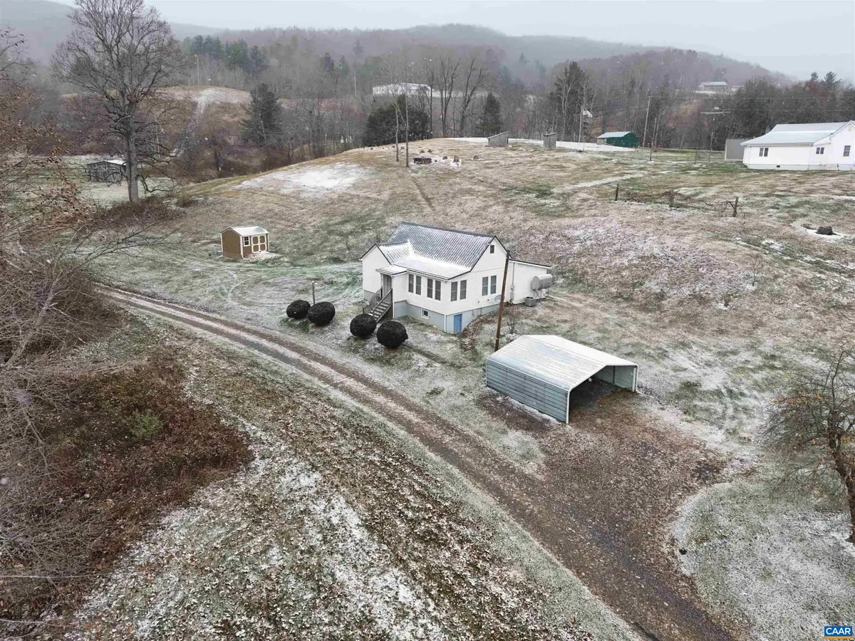 64 Mid Park Ln, Troutdale, VA 24378 - Image #1