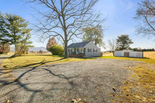 3432 Lawyer Rd, Mcgaheysville, VA 22840